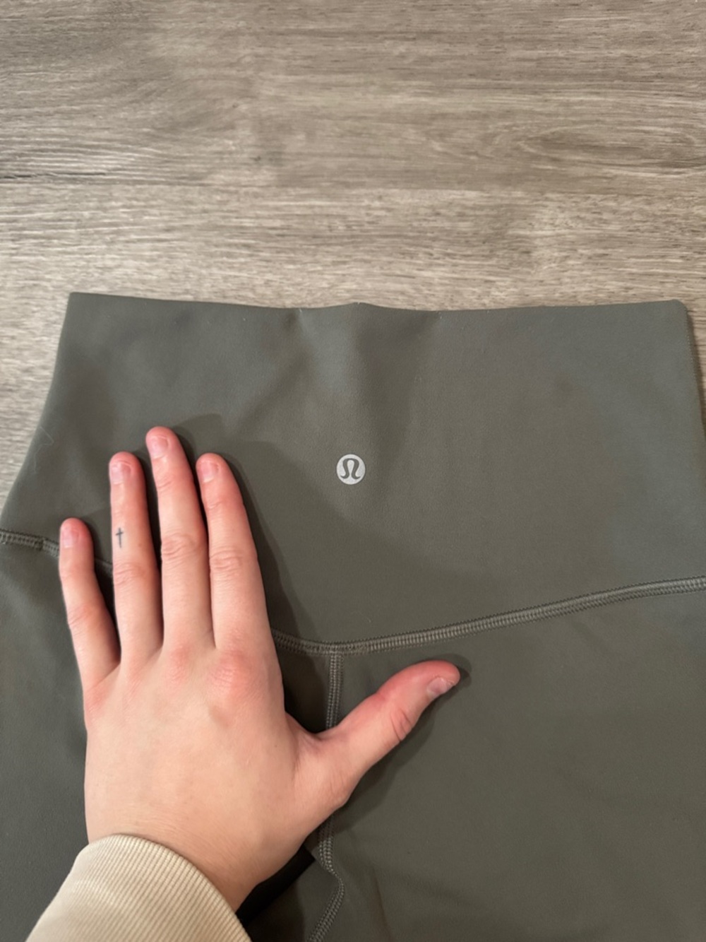 Lululemon Align HR Short 6” — Grey Sage - Picture 4 of 6